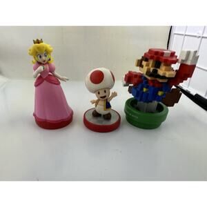 Nintendo Amiibo Lot of 3 Peach Princess Peach Mario 30th Anniversary 8-bit 3DS